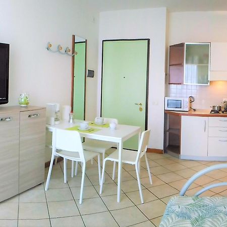 Green Holiday Wohnung Mit Schwimmbad Bibione Zewnętrze zdjęcie