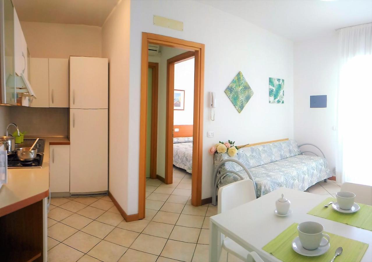 Green Holiday Wohnung Mit Schwimmbad Bibione Zewnętrze zdjęcie