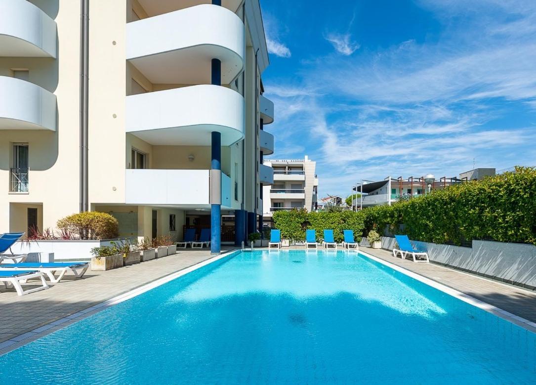 Green Holiday Wohnung Mit Schwimmbad Bibione Zewnętrze zdjęcie